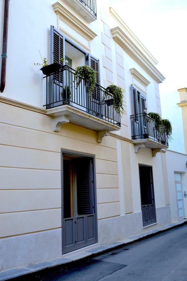 Lorelai Inn Marsala Bagian luar foto